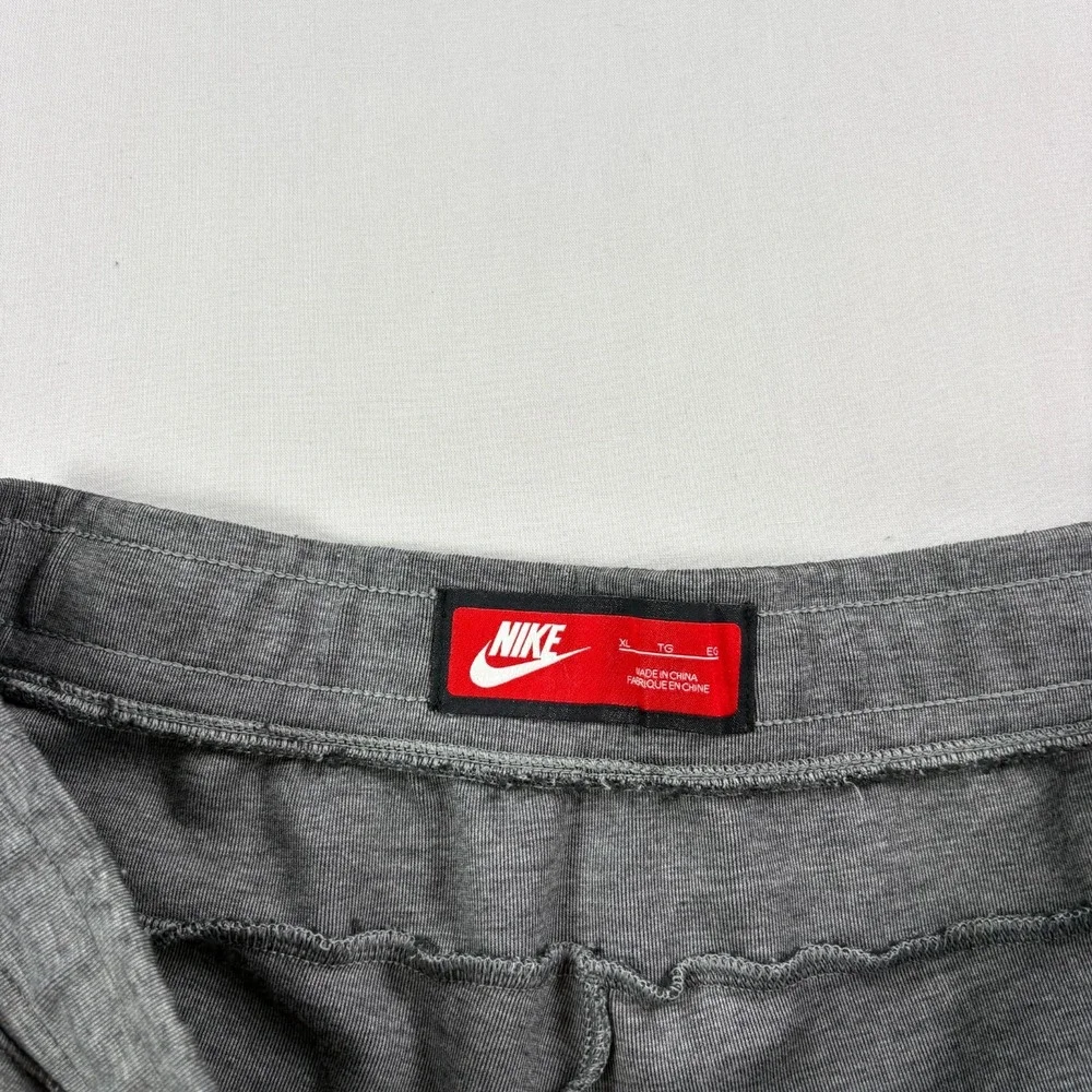 Nike Tech Fleece Jogger Pants Mens XL Gray Fleece Sweat Sportswear Lounge